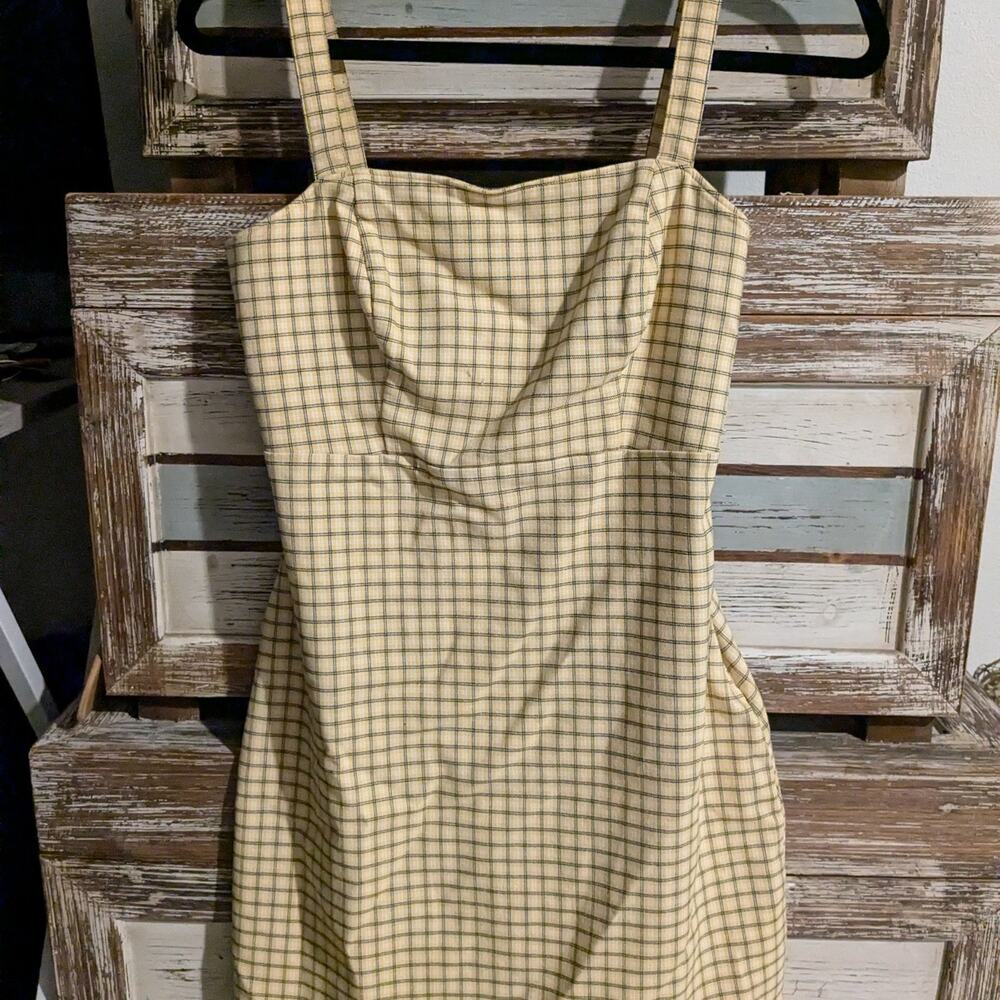Hollister Yellow plaid skater Dress size small